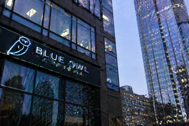 Blue Owl stock has slumped from the August high of $12.7 to the current $9.32.
